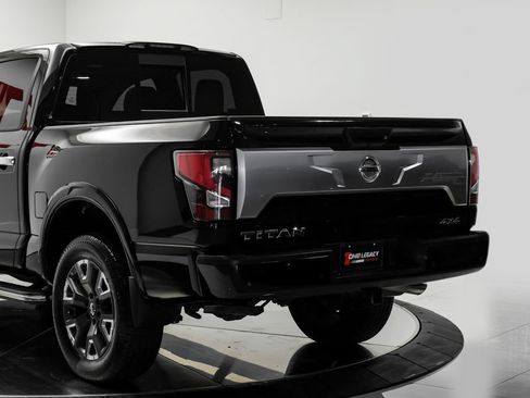 Used 2020 Nissan Titan Platinum Reserve w/ Moonroof Package AWD/4WD image 17