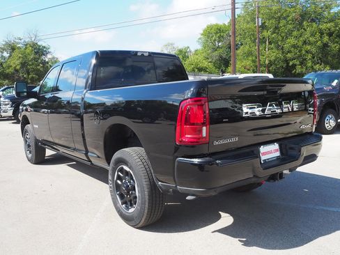 New 2025 RAM 2500 Laramie image 8