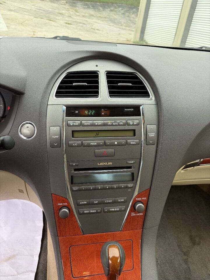 Used 2010 Lexus ES 350 FWD image 25