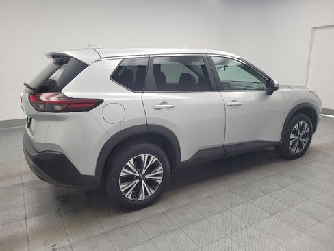 Used 2023 Nissan Rogue SV image 10