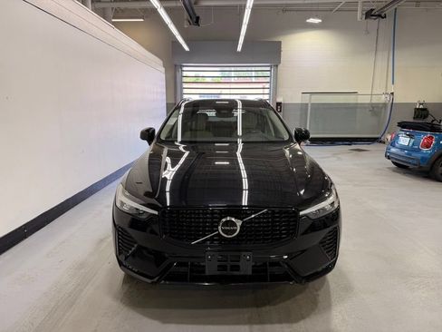 Used 2023 Volvo XC60 B5 Plus w/ Protection Package Premier AWD/4WD image 7