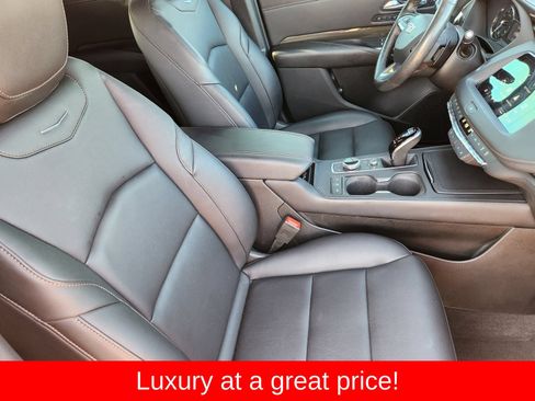 Used 2023 Cadillac XT4 Sport w/ Cold Weather Package FWD image 23