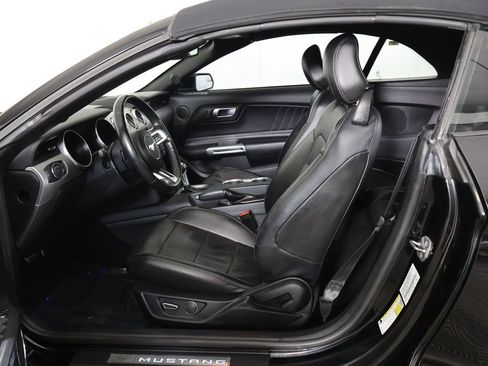 Used 2019 Ford Mustang Premium image 23