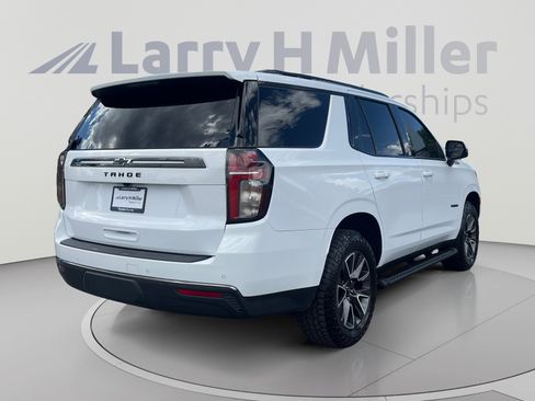 Used 2022 Chevrolet Tahoe Z71 w/ Luxury Package AWD/4WD image 5
