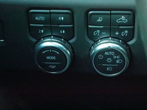 Certified 2025 GMC Sierra 1500 AT4 w/ AT4 Premium Package image 14