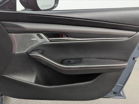 Used 2023 MAZDA MAZDA3 s FWD image 22