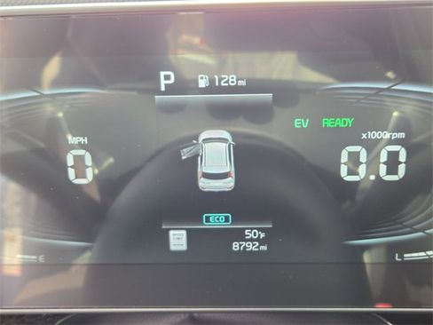 Used 2025 Kia Niro EX image 19