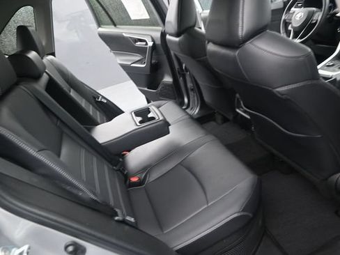 Used 2022 Toyota RAV4 XLE Premium AWD/4WD image 17
