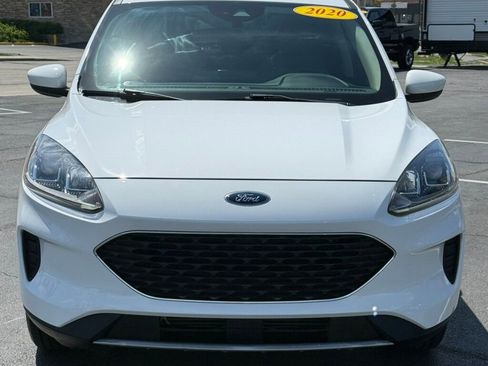 Used 2020 Ford Escape SE image 6