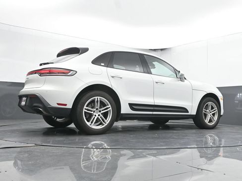 Used 2024 Porsche Macan AWD/4WD image 46