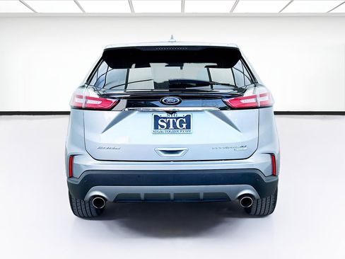 Used 2020 Ford Edge Titanium w/ Equipment Group 301A image 5