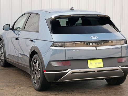 Used 2022 Hyundai Ioniq 5 SE w/ Cargo Package image 45