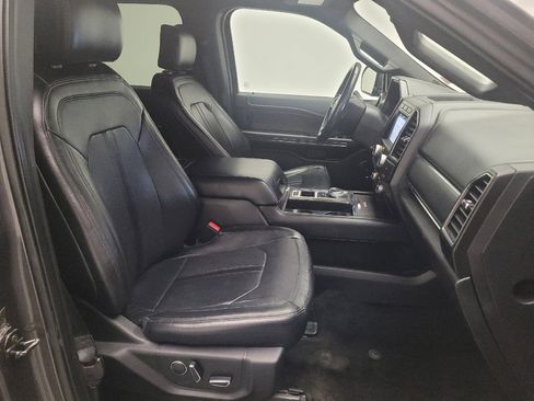 Used 2018 Ford Expedition Limited RWD image 21