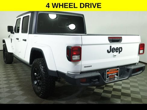 Used 2023 Jeep Gladiator Sport AWD/4WD image 4