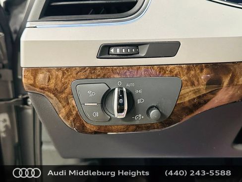 Used 2018 Audi Q7 2.0T Premium Plus w/ Premium Plus Package AWD/4WD image 17