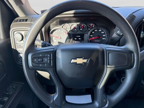 Used 2022 Chevrolet Silverado 1500 Custom image 18
