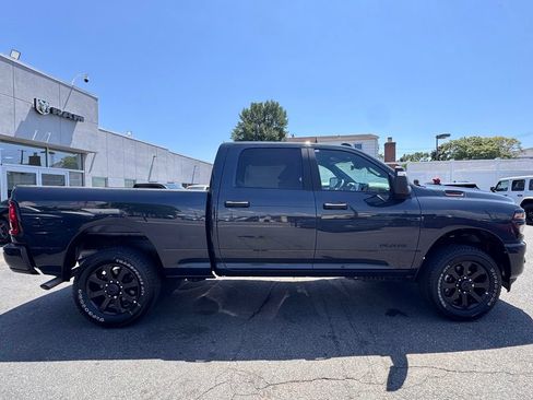 New 2026 RAM 2500 Big Horn AWD/4WD image 9