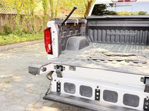 Used 2019 GMC Sierra 1500 Denali w/ Denali Ultimate Package AWD/4WD image 64