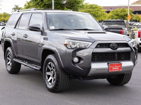 Used 2019 Toyota 4Runner TRD Off-Road AWD/4WD image 3
