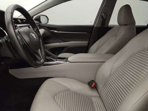 Used 2019 Toyota Camry SE image 17