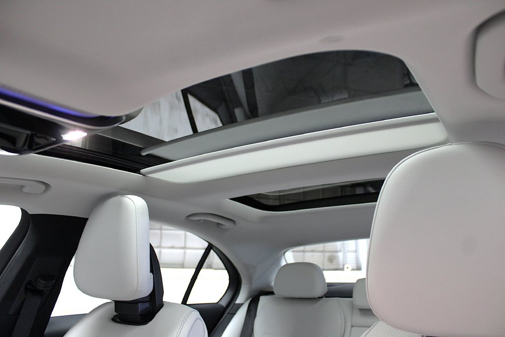 Used 2026 Mercedes-Benz C 300 4MATIC Sedan image 27