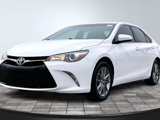 Used 2017 Toyota Camry XSE video 2