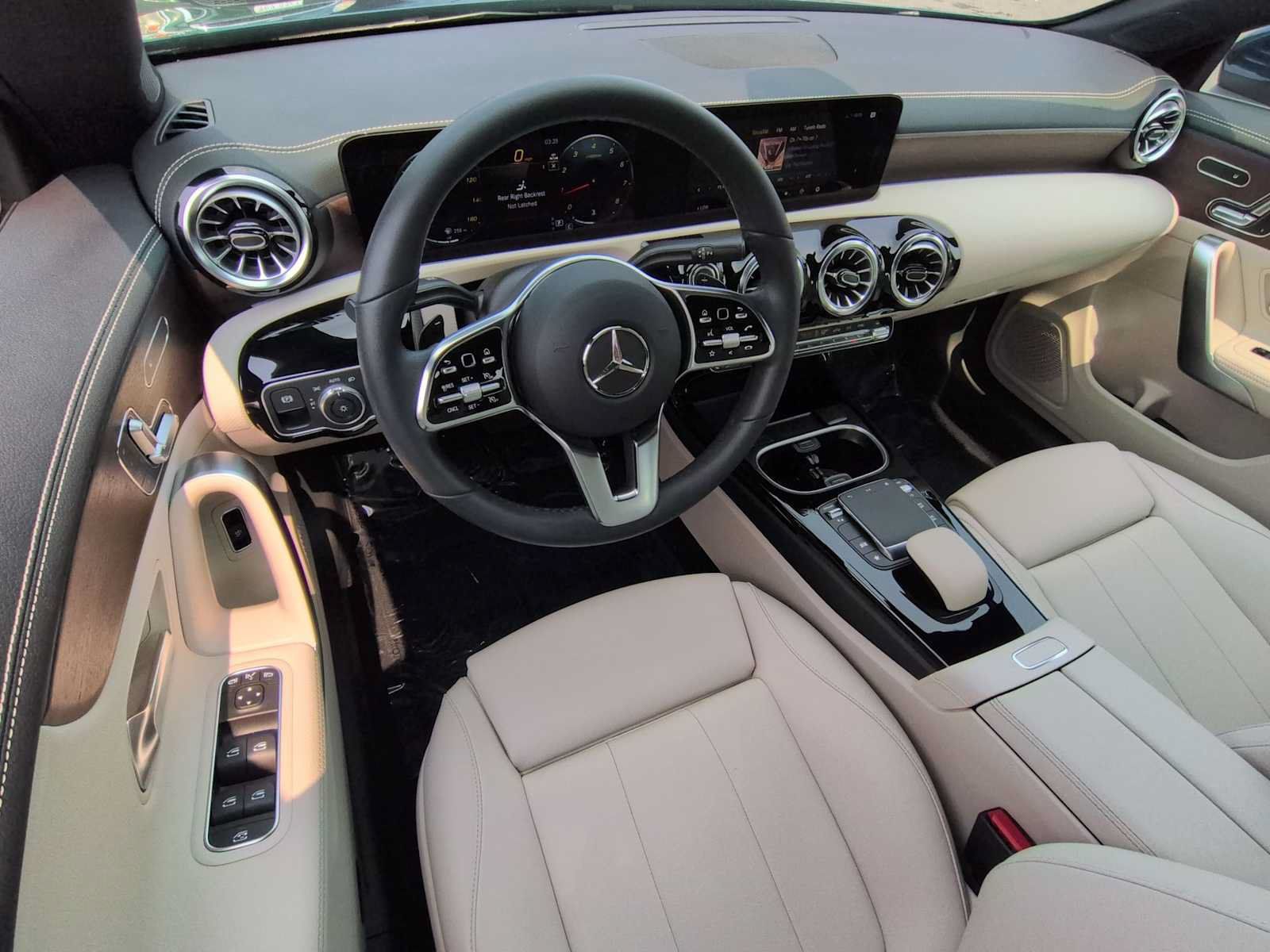 Used 2023 Mercedes-Benz CLA 250 4MATIC image 10