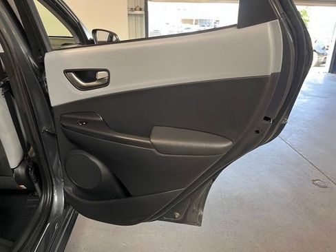 Used 2019 Hyundai Kona Limited FWD image 15