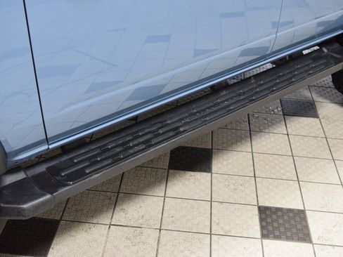 Used 2023 Ford Bronco Wildtrak image 30