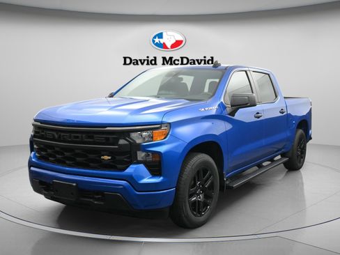 Used 2023 Chevrolet Silverado 1500 Custom image 4