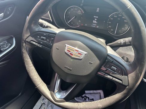 Used 2019 Cadillac XT4 Premium Luxury AWD/4WD image 10
