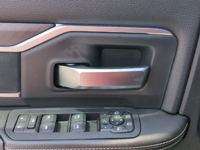 New 2026 RAM 3500 Big Horn AWD/4WD image 13