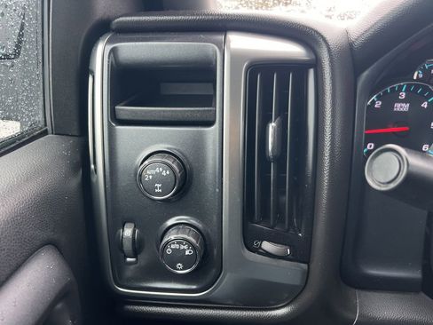 Used 2018 Chevrolet Silverado 1500 LT image 10