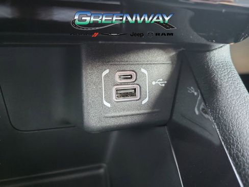 New 2026 Jeep Compass Latitude image 21