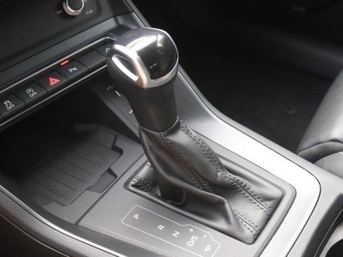 Used 2023 Audi Q3 2.0T Premium Plus w/ Premium Plus Package image 31