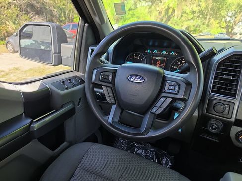 Used 2020 Ford F150 XLT w/ Trailer Tow Package AWD/4WD image 8