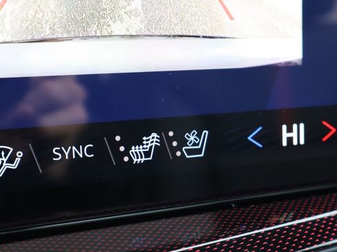 New 2026 Chevrolet Traverse RS image 23