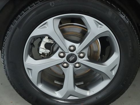 Used 2025 Ford Escape ST-Line FWD image 12
