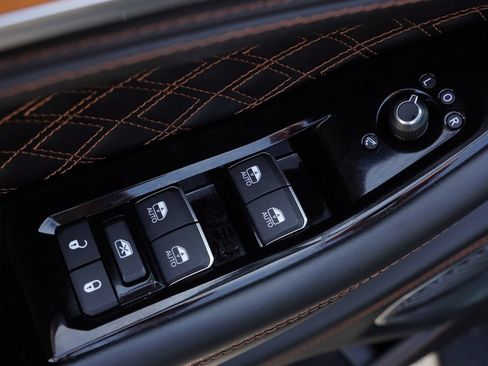 Certified 2025 Jeep Grand Cherokee L Summit AWD/4WD image 27