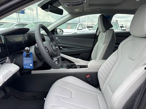 New 2026 Hyundai Elantra Limited FWD image 11