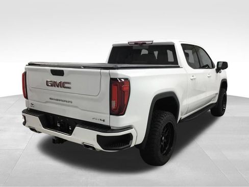 Used 2021 GMC Sierra 1500 AT4 w/ AT4 Premium Package AWD/4WD image 17