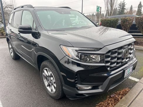 Used 2023 Honda Passport TrailSport image 4