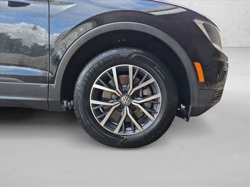 Used 2021 Volkswagen Tiguan S FWD image 6