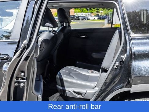 Used 2023 Toyota Highlander XLE AWD/4WD image 26