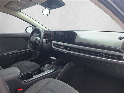 Used 2025 Kia K4 LXS FWD image 20
