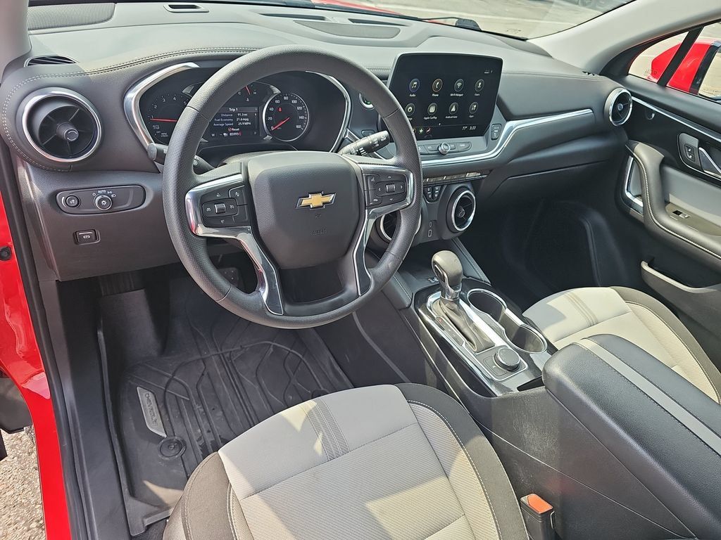 Used 2023 Chevrolet Blazer LT w/ Convenience Package FWD image 16