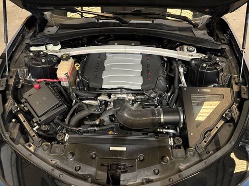 Used 2021 Chevrolet Camaro SS image 20