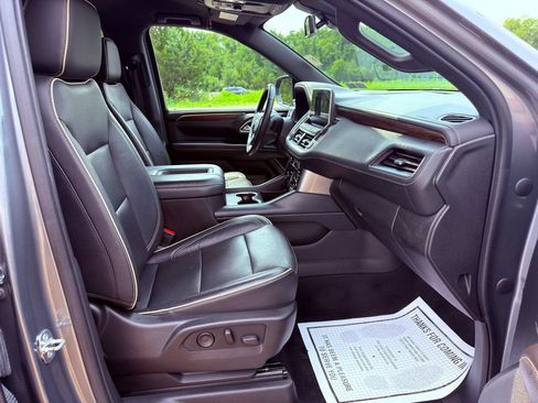 Used 2021 Chevrolet Tahoe Premier AWD/4WD image 33