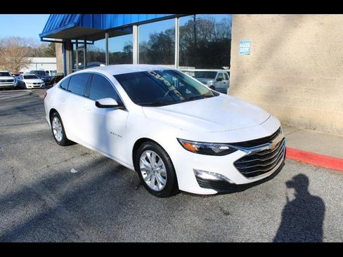 Used 2020 Chevrolet Malibu LT image 1