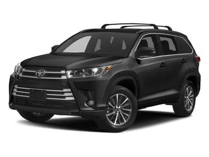 Used 2017 Toyota Highlander XLE